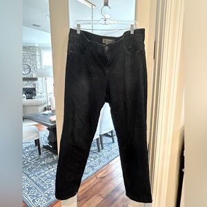 Democracy "Ab" Technology Jeans Dark Blue (almost black) Size 18W.